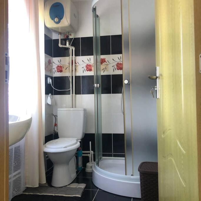 Casuta Bunicilor Isverna Hotel Екстериор снимка