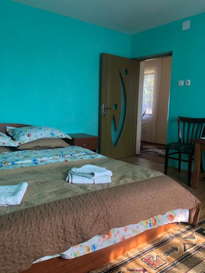 Casuta Bunicilor Isverna Hotel Екстериор снимка